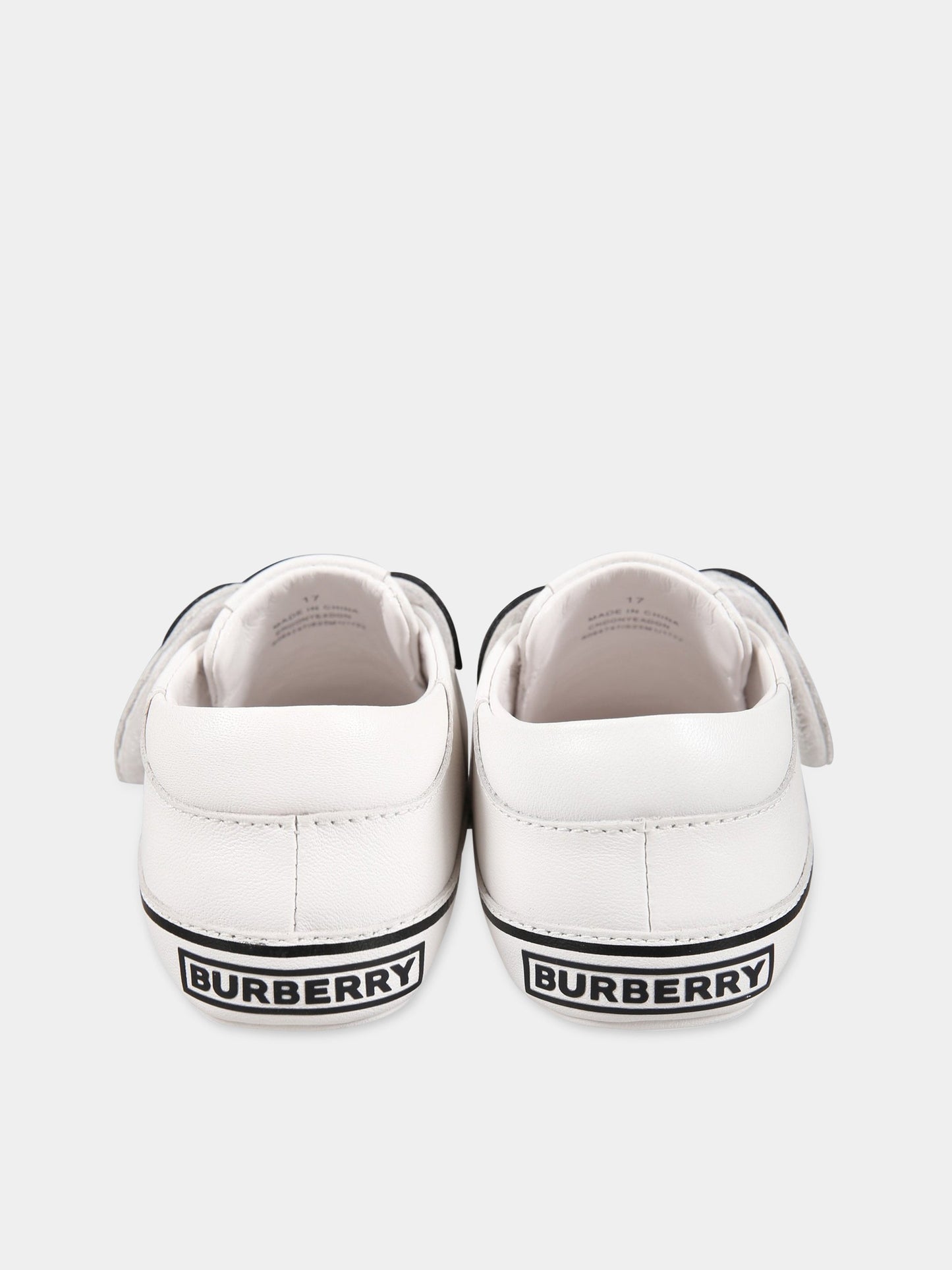 Sneakers bianche da culla per neonato con iconico Thomas Bear e logo,Burberry Kids,8064747
